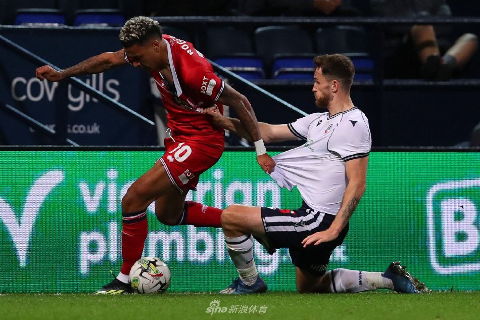 阿德托昆博 阿德托昆博