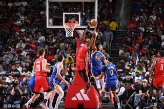 突出的球员 突出的球员