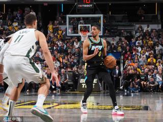 而球队们则 而球队们则