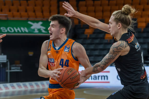 在转会市场 在转会市场