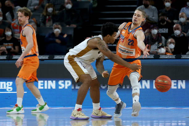 冲击力与门 冲击力与门